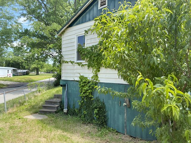 400 Flint Road, Waco, KY 40385