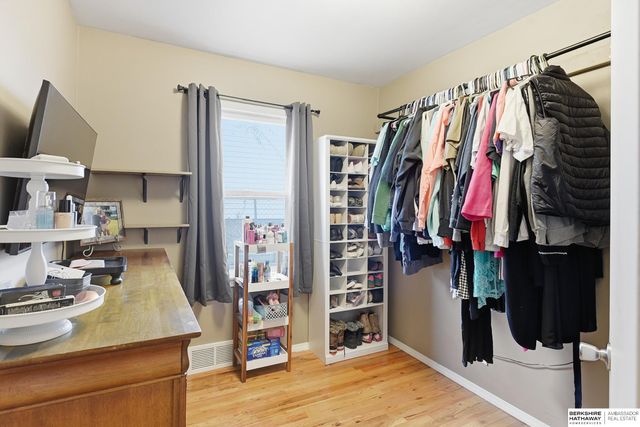 6058 Patterson Street, Omaha, NE 68117