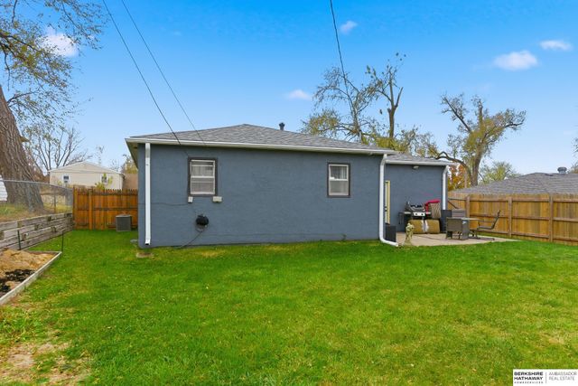 6058 Patterson Street, Omaha, NE 68117