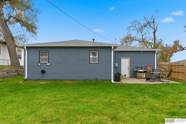 6058 Patterson Street, Omaha, NE 68117