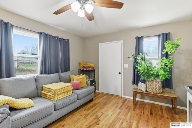 6058 Patterson Street, Omaha, NE 68117