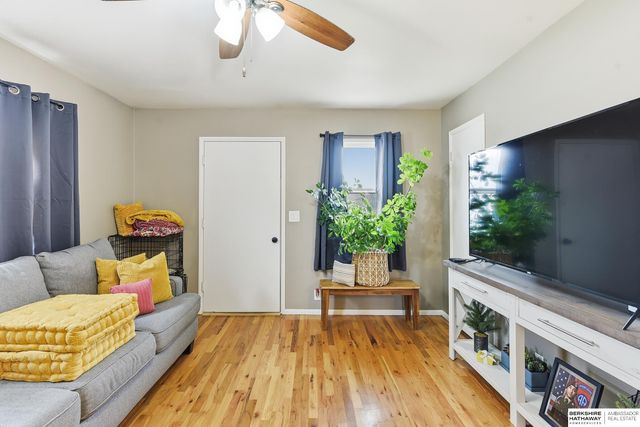 6058 Patterson Street, Omaha, NE 68117