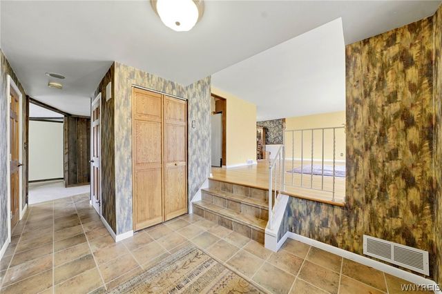 89 Montbleu Drive, Amherst, NY 14068