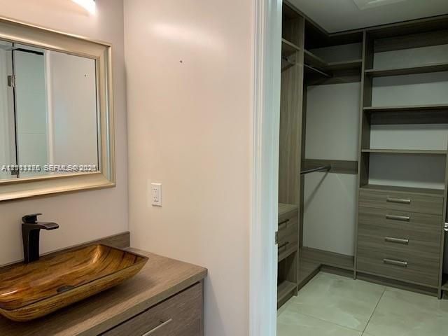 220 187th St, Sunny Isles Beach, FL 33160