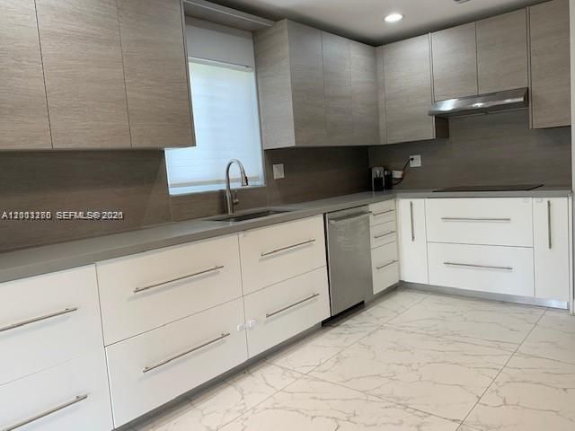 220 187th St, Sunny Isles Beach, FL 33160