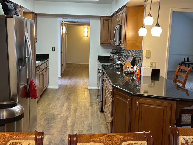 2825 Kootenay Court, Bakersfield, CA 93309