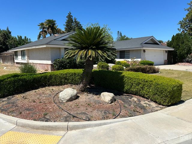 2825 Kootenay Court, Bakersfield, CA 93309