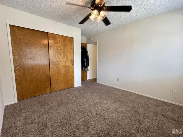 2825 Kootenay Court, Bakersfield, CA 93309