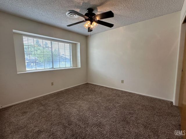 2825 Kootenay Court, Bakersfield, CA 93309