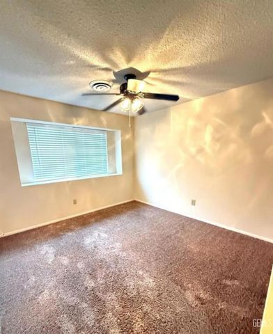 2825 Kootenay Court, Bakersfield, CA 93309