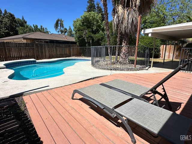 2825 Kootenay Court, Bakersfield, CA 93309