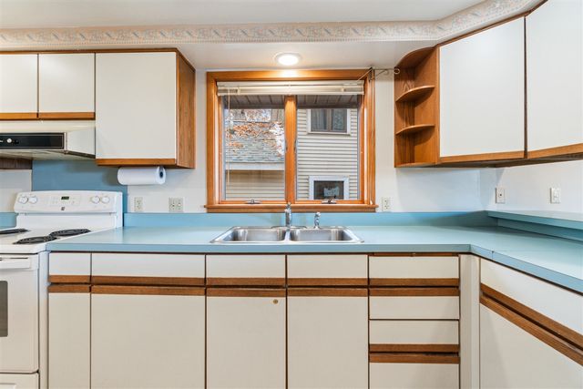 4276 Echo Cove, Manitou Beach, MI 49253