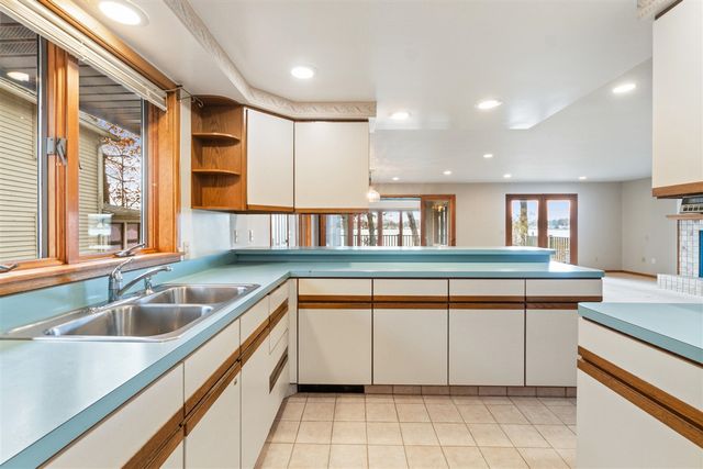 4276 Echo Cove, Manitou Beach, MI 49253