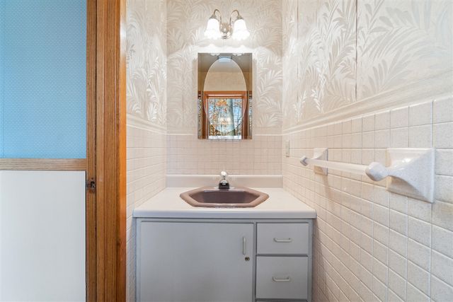 4276 Echo Cove, Manitou Beach, MI 49253