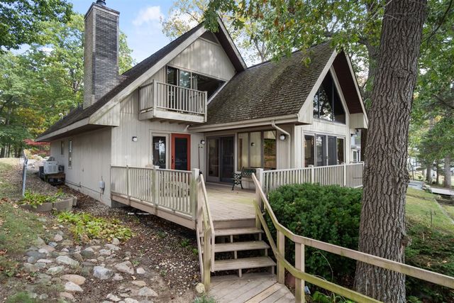 4276 Echo Cove, Manitou Beach, MI 49253