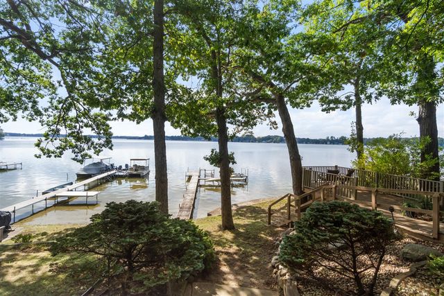 4276 Echo Cove, Manitou Beach, MI 49253