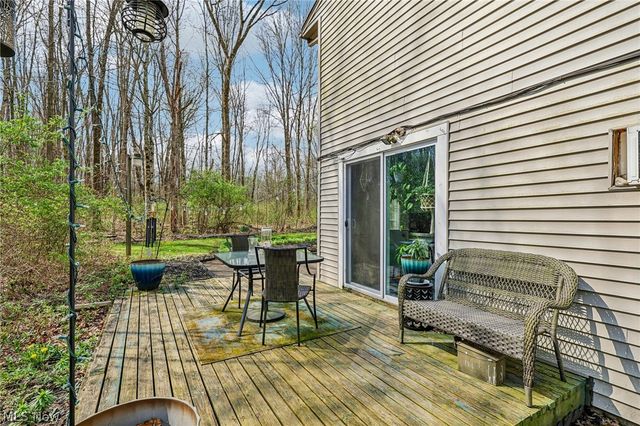 1886 James B Drive, Mcdonald, OH 44437