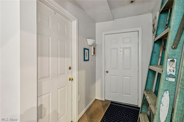 1886 James B Drive, Mcdonald, OH 44437