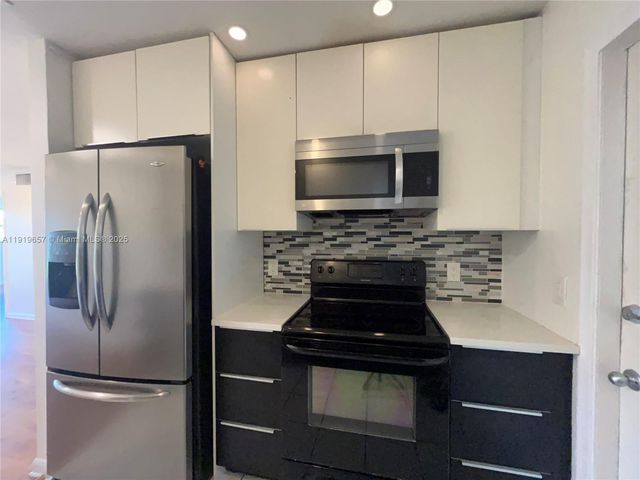 2471 SW 82nd Ave 209, Davie, FL 33324