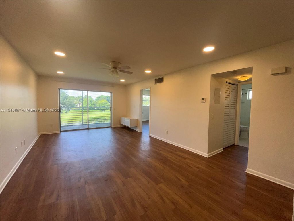 2471 SW 82nd Ave 209, Davie, FL 33324