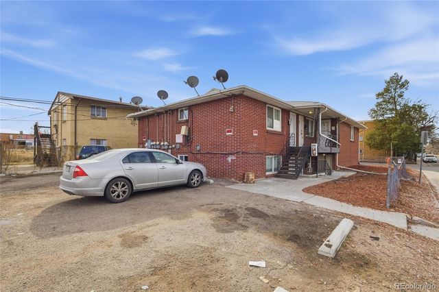 1592 Lansing Street, Aurora, CO 80010