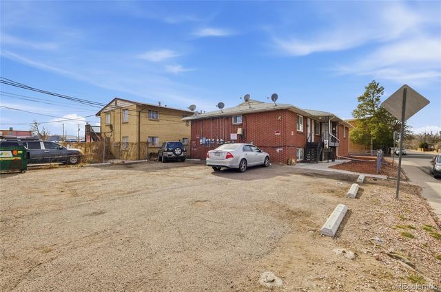 1592 Lansing Street, Aurora, CO 80010