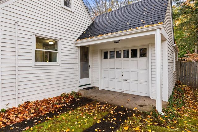 19 Armory Street, Hamden, CT 06517