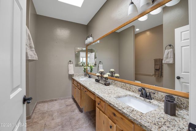 10604 N Laughing Coyote Way, Oro Valley, AZ 85737