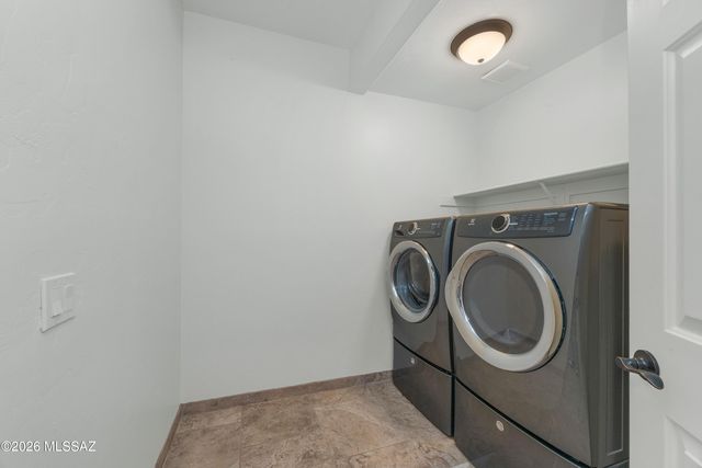 10604 N Laughing Coyote Way, Oro Valley, AZ 85737