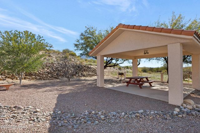 10604 N Laughing Coyote Way, Oro Valley, AZ 85737