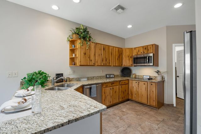 10604 N Laughing Coyote Way, Oro Valley, AZ 85737