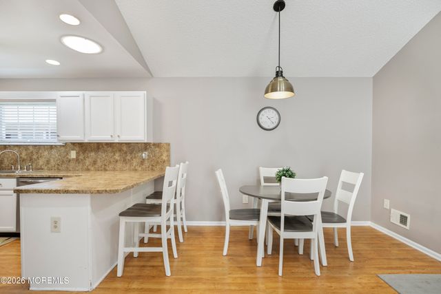 212 N Pondview Boulevard 212, Monroe, NJ 08831