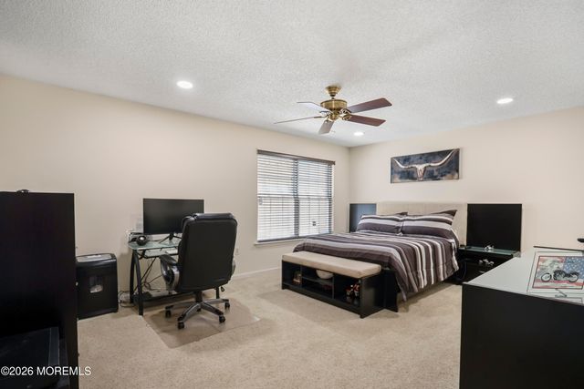 212 N Pondview Boulevard 212, Monroe, NJ 08831