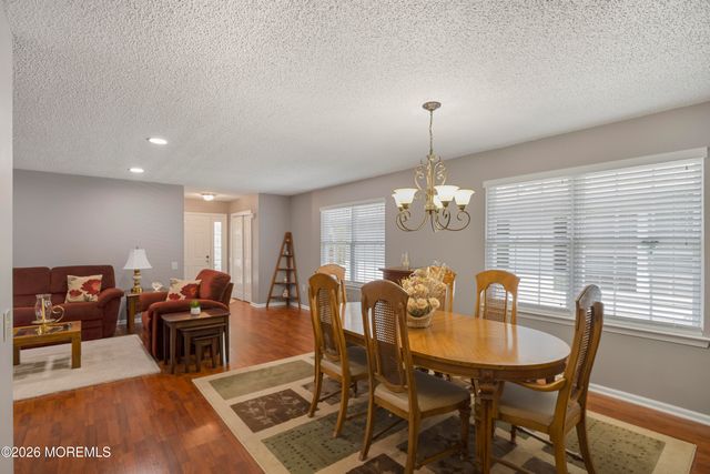 212 N Pondview Boulevard 212, Monroe, NJ 08831
