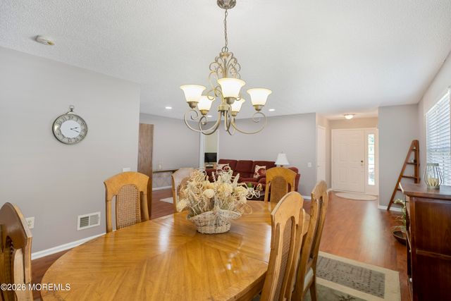 212 N Pondview Boulevard 212, Monroe, NJ 08831