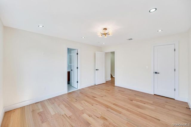28 S Elm Street, Hicksville, NY 11801