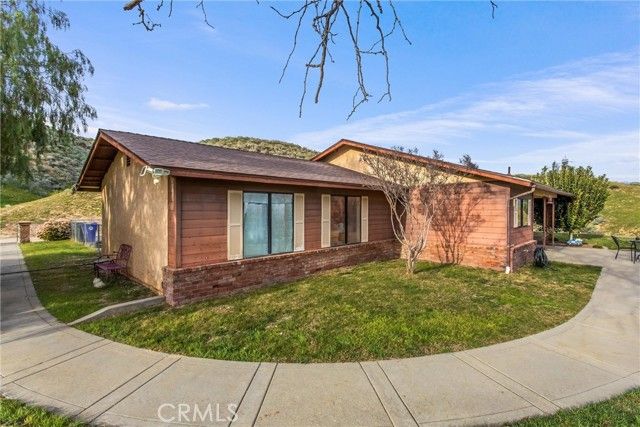 26676 Cypress, Redlands, CA 92373