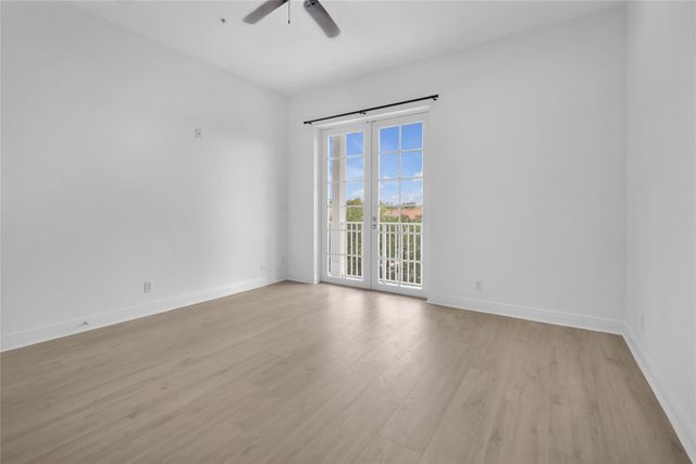 6809 N Lakeside Circle 101, Davie, FL 33314