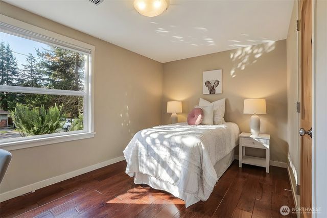 11545 34th Avenue NE, Seattle, WA 98125