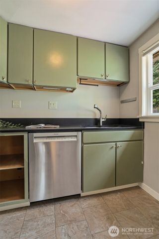 11545 34th Avenue NE, Seattle, WA 98125