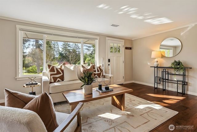 11545 34th Avenue NE, Seattle, WA 98125