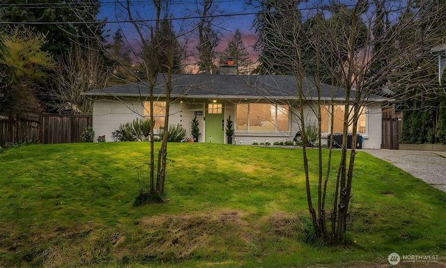 11545 34th Avenue NE, Seattle, WA 98125