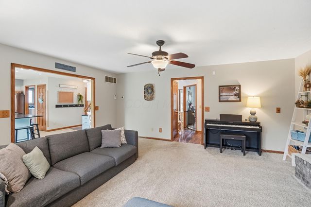 3475 Kenerly Street, Springfield, OH 45502