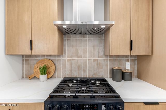 3247 E SHERIDAN Street, Phoenix, AZ 85008