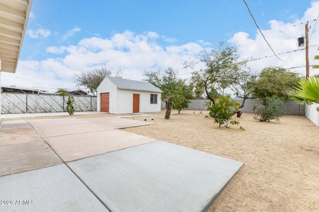 3247 E SHERIDAN Street, Phoenix, AZ 85008