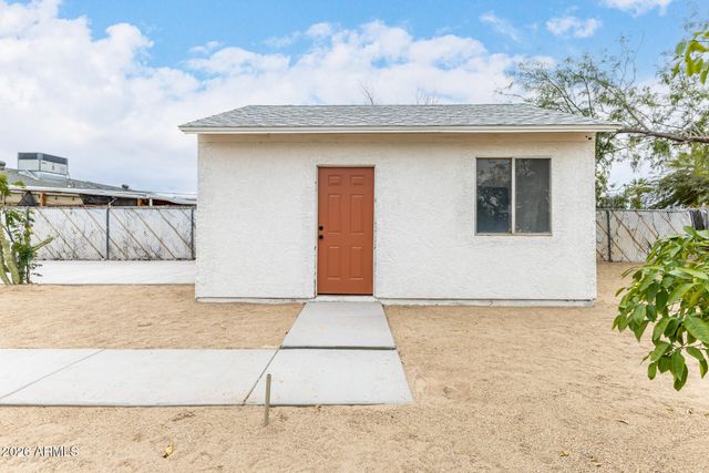 3247 E SHERIDAN Street, Phoenix, AZ 85008