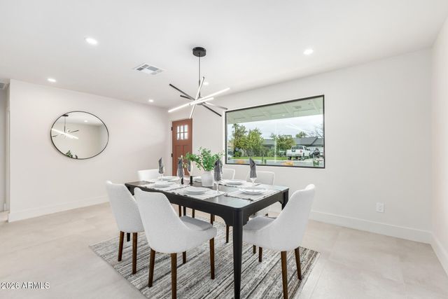 3247 E SHERIDAN Street, Phoenix, AZ 85008