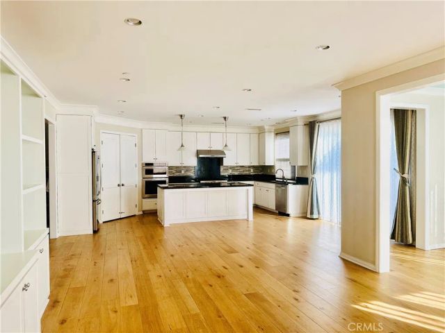 102 Chestnut Grove, Irvine, CA 92620