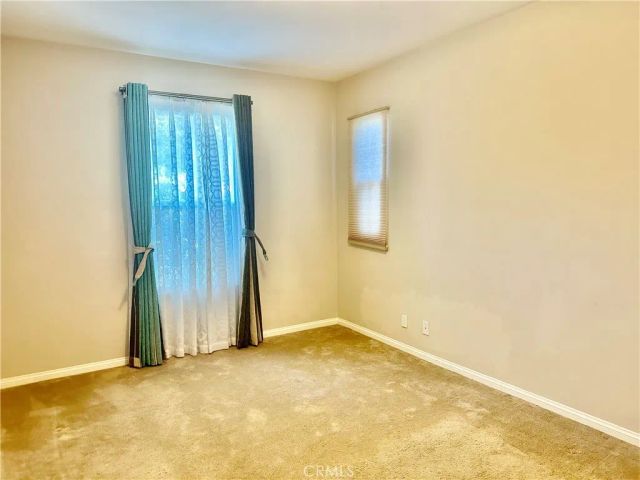 102 Chestnut Grove, Irvine, CA 92620