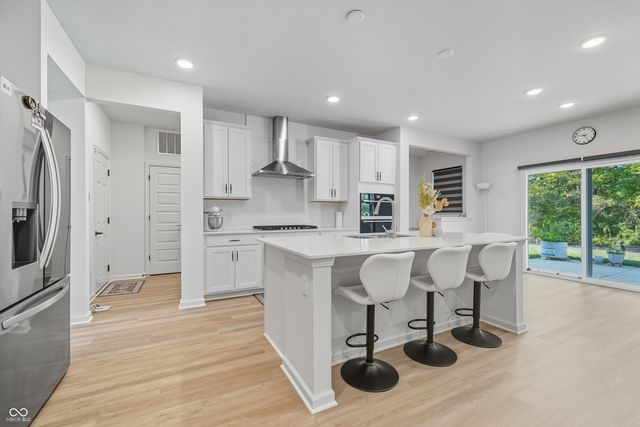 6460 Ambassador Drive, Plainfield, IN 46168